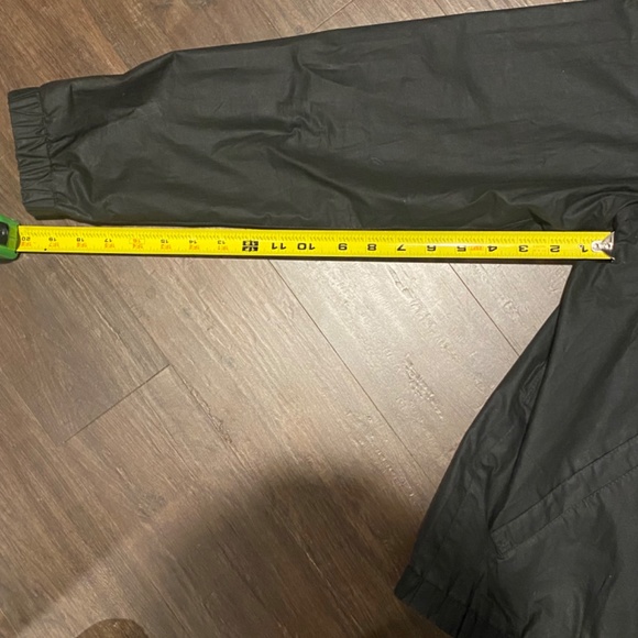 Barbour Size Large Waxed Jacket - Picture 7 of 9